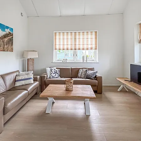 Casa vacanze 3 Bedroom Lovely In *