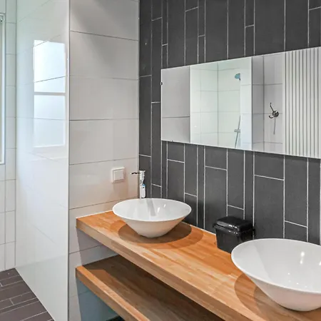 3 Bedroom Lovely In * Noordwijk